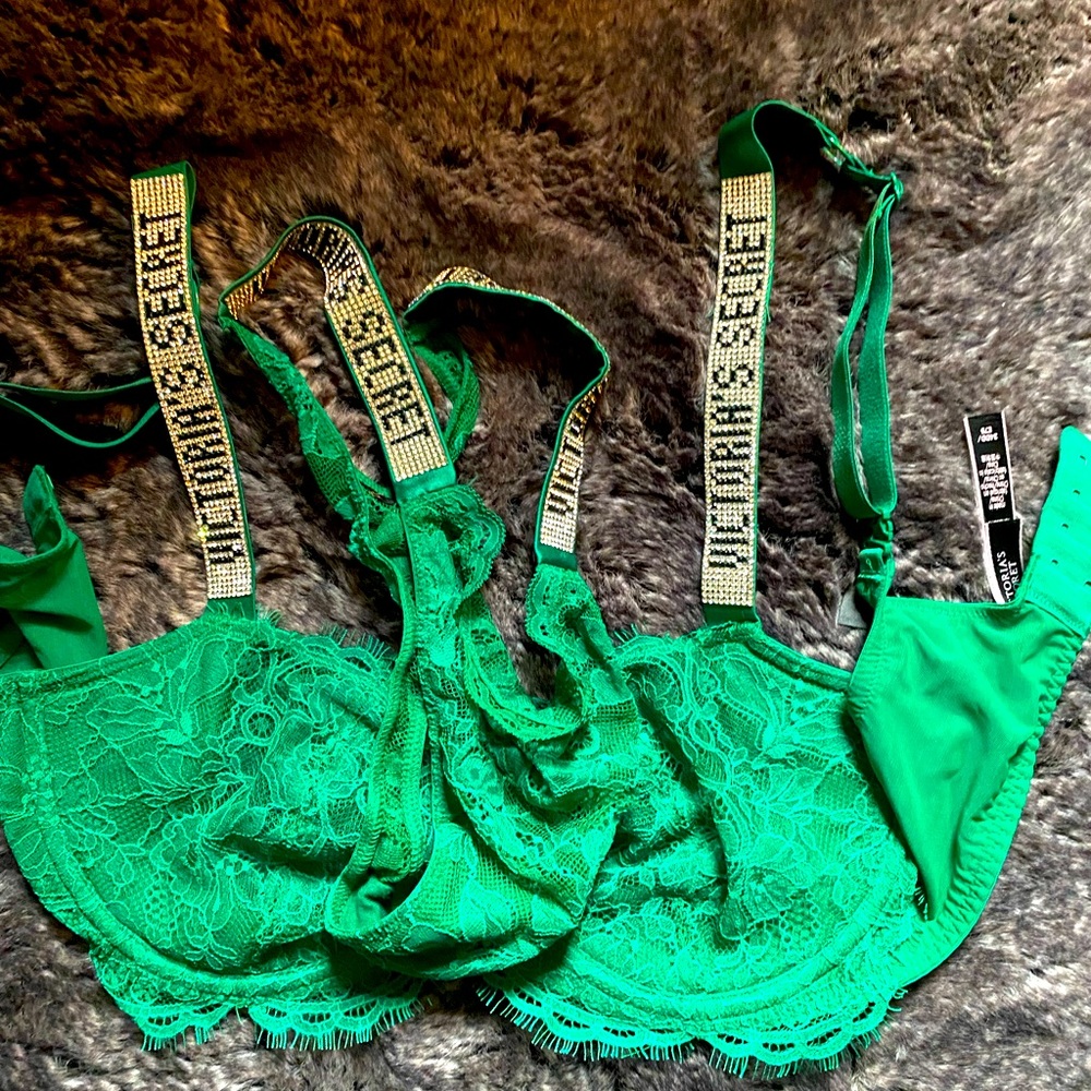COPY - Bra and thong panties shine strap bra34DD panties Small